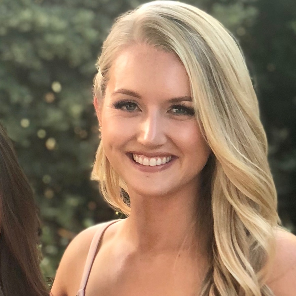 Meet your Posher, Holly